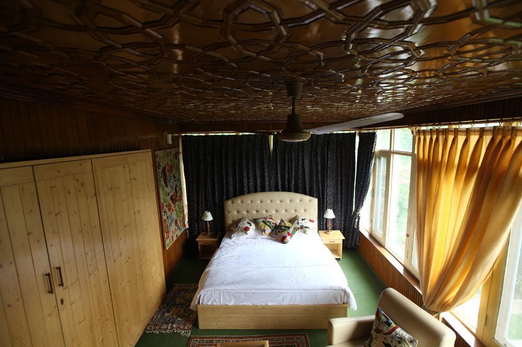 Dove Cottage Сринагар Экстерьер фото